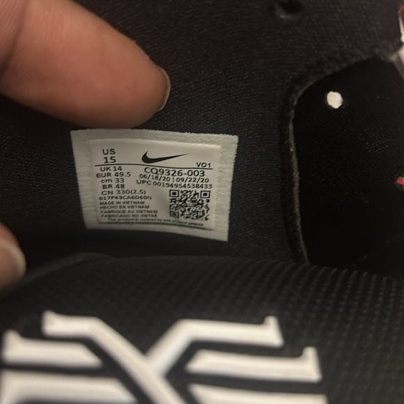 Kyrie 7 sz15 - Picture 8 of 16